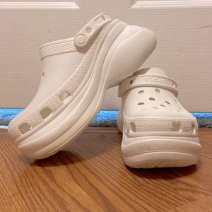 Crocs White Platform Clog Women’s 7